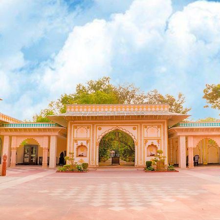 Club Mahindra Bharatpur Hotel Exterior photo