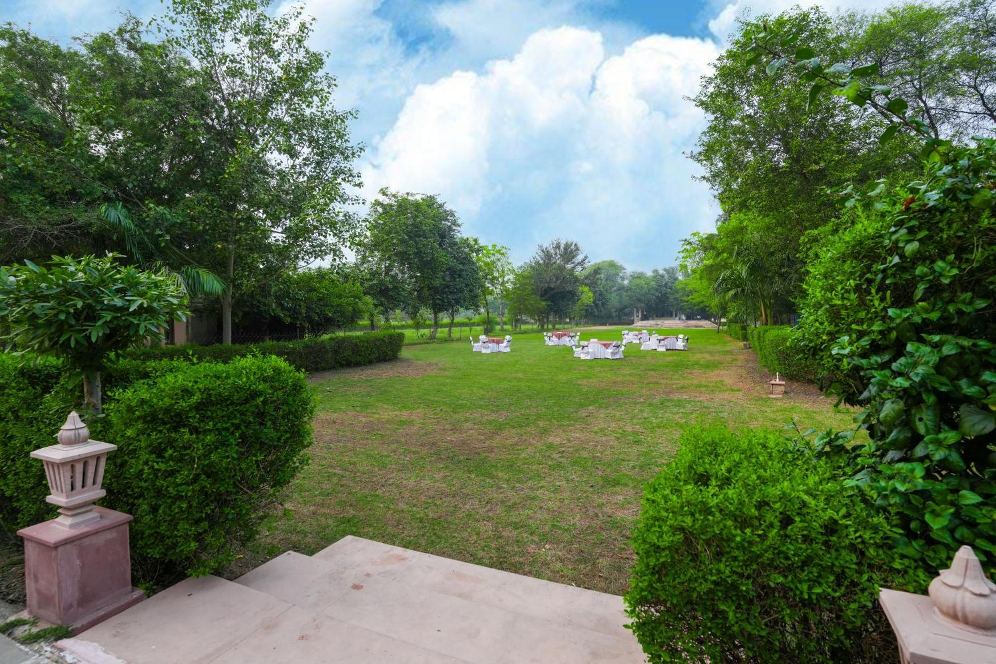 Club Mahindra Bharatpur Hotel Exterior photo