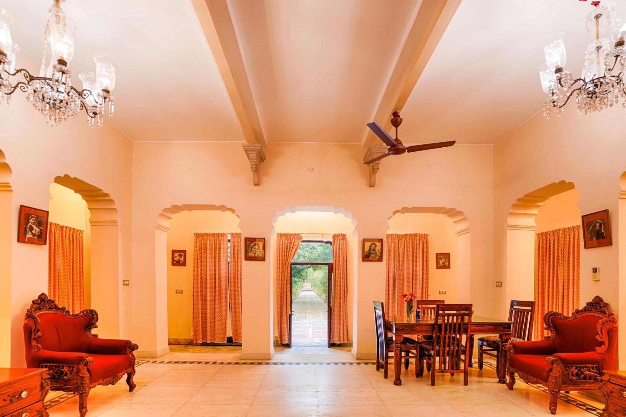 Club Mahindra Bharatpur Hotel Exterior photo